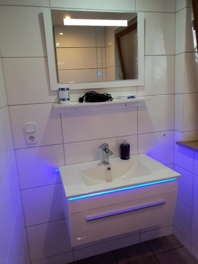 Mainzimmer Business Appartment - Monteurwohnung Mit Burgblick Wertheim Kültér fotó